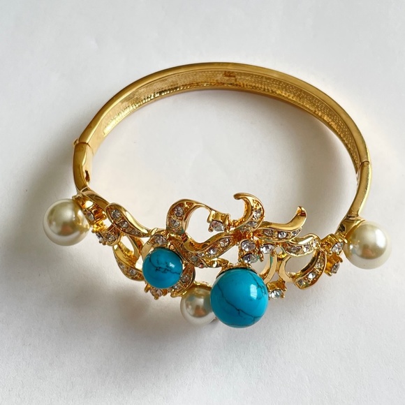 Natural Turquoise Rhinestone Faux Pearl Gold Colour Necklace, Bracelet, Earrings - Picture 4 of 7